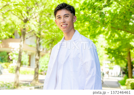 医大生　男性 137246461
