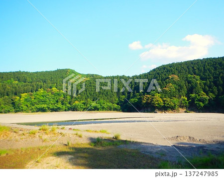 熊野本宮大社旧社地 大斎原の風景 和歌山県 3 熊野本宮大社旧社地 大斎原の風景 和歌山県 3 137247985