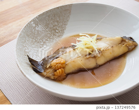 子持ちカレイの煮つけ 137249576