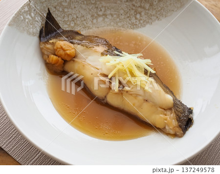 子持ちカレイの煮つけ 137249578