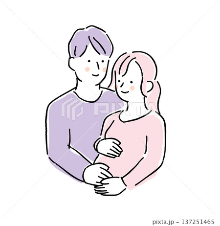 出産を心待ちにする妊娠中の若い夫婦（マタニティ） 137251465
