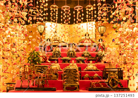 （静岡県）文化公園雛の館・雛のつるし飾り 137251493