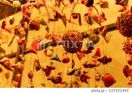 （静岡県）文化公園雛の館・雛のつるし飾り 137251497