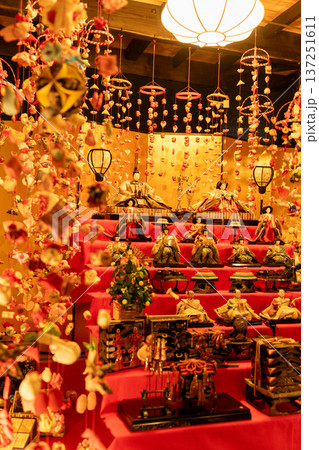 (静岡県)文化公園雛の館・雛のつるし飾り (静岡県)文化公園雛の館・雛のつるし飾り 137251611