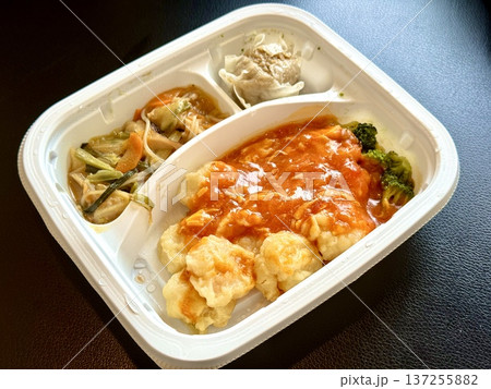 冷凍弁当　エビチリ 137255882