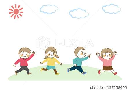 晴れた日に元気に走る子どもたち 137258496