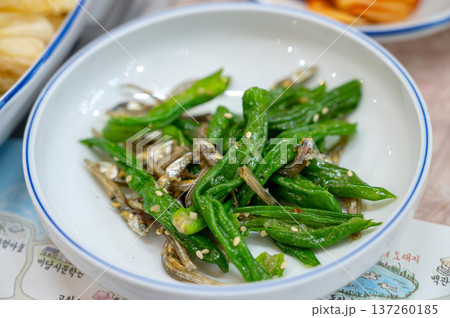 Spicy Stir Fried Anchovy Korean side dish 137260185