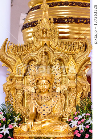 Thai-style Buddhist temple at White Horse Temple, old Buddhist temple in Luoyang in Henan province in China Thai-style Buddhist temple at White Horse Temple, old Buddhist temple in Luoyang in Henan province in China 137263328