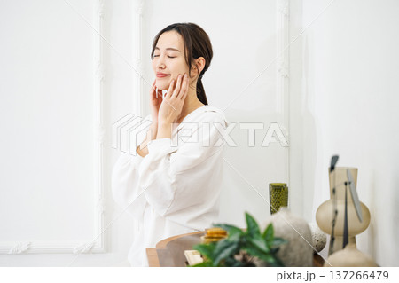 綺麗な女性の美容イメージ 綺麗な女性の美容イメージ 137266479
