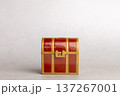 赤い宝箱 137267001