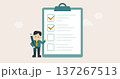 チェックリストとビジネスマンのタスク進捗イメージ｜やさしいビジネスイメージ。 137267513