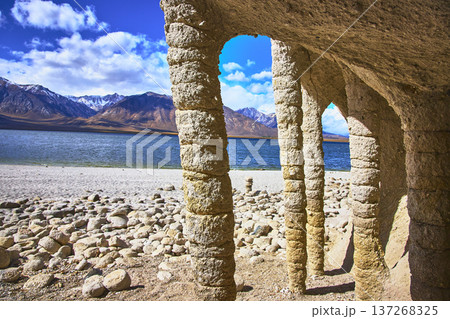 Crowley Lake Stone Columns and Sierra Nevada Mountains Beside Eastern Sierra Lake 137268325