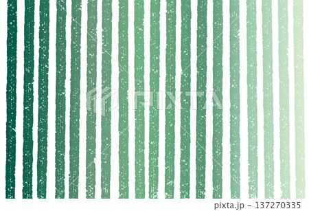 かすれ加工の縦ストライプ背景 緑のグラデーション 137270335