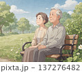 ベンチに座るシニア夫婦 137276482