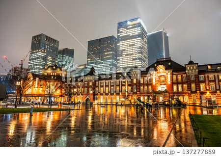 雨の夜の東京 雨の夜の東京 137277889