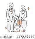 小学校の入学の日に記念写真を撮る若い家族　シンプルでお洒落な線画イラスト 137285559