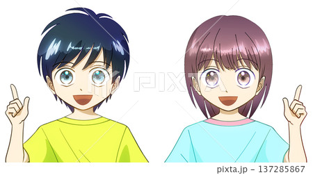 夏服を着た男の子と女の子のアニメ風イラスト、白バック 137285867