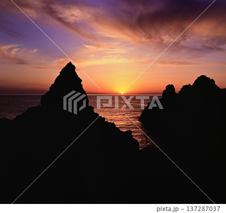 三瀬海岸の夕日 137287037
