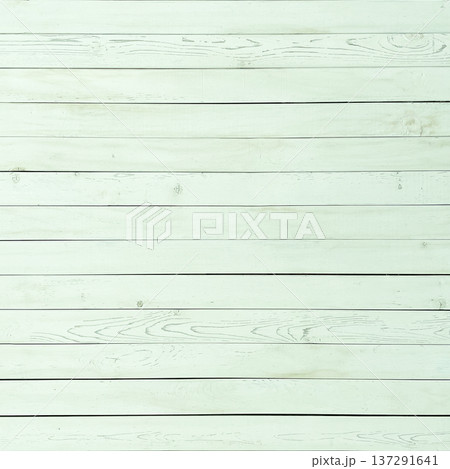 ペールグリーンの横張り木製フェンスの正方形の背景画像 137291641
