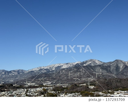 権現山から見た雪の丹沢山域 権現山から見た雪の丹沢山域 137293709