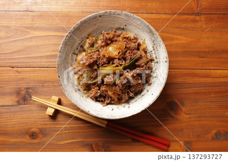 牛肉のしぐれ煮 137293727