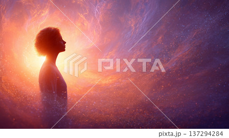 幻想的な雲海の中に佇む人のシルエットとグラデーションの空｜マインドフルネス・夢・希望のイメージ 137294284