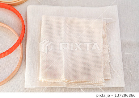 色々な刺繍用布と刺繍枠 137296866