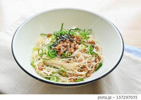 ねばねば納豆そうめん 137297035
