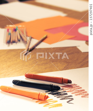 Markers and paper for children's art projects Markers and paper for children's art projects 137297401