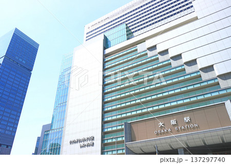 大阪府大阪市、JR大阪駅の風景 大阪府大阪市、JR大阪駅の風景 137297740