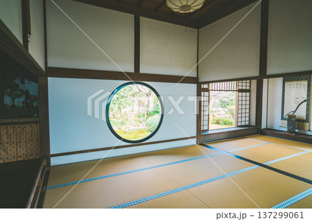 京都の美しい庭園 137299061
