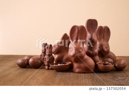 Chocolate bunnies and easter eggs celebrating spring holiday 137302054