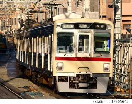 京王7000系7728F復刻臙脂帯 137305640