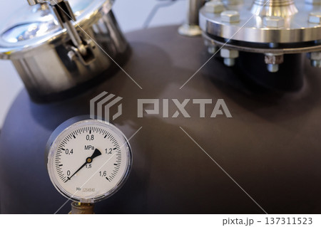 dial type pressure gauge and chemical equipment dial type pressure gauge and chemical equipment 137311523