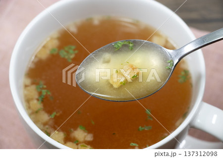 オニオンスープ 137312098