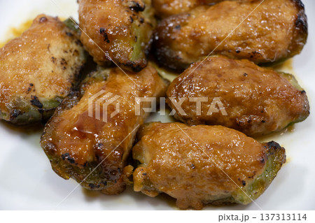 ピーマンの肉詰め 137313114