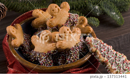 Christmas gingerbread cookies 137313441