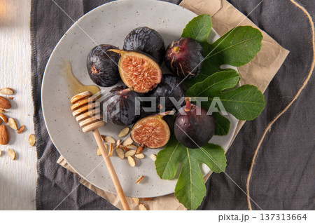Fresh Black Mission Figs Still Life Fresh Black Mission Figs Still Life 137313664