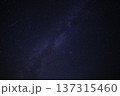 天の川と流星 137315460