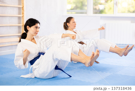 performing various exercises 137318436