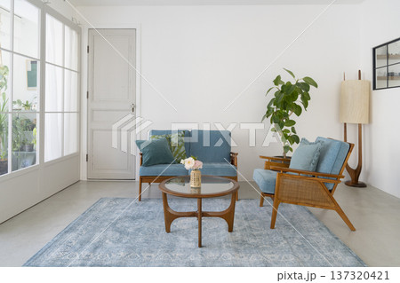 リビングルーム　イメージ 137320421