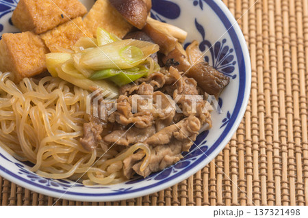 すき焼き風煮込み 137321498