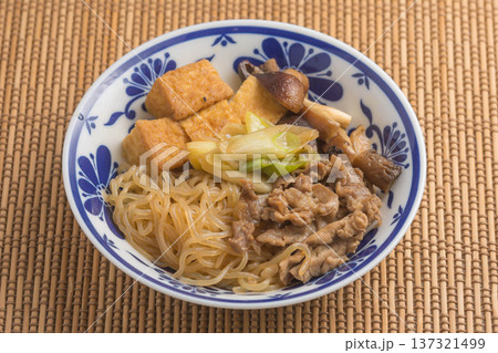 すき焼き風煮込み 137321499