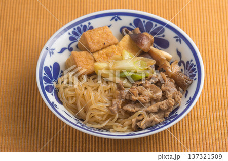 すき焼き風煮込み 137321509