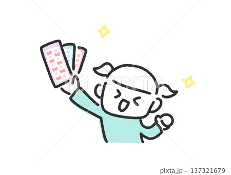 シールを手に持って喜ぶ笑顔の女の子 シル活 キラキラ シールを手に持って喜ぶ笑顔の女の子 シル活 キラキラ 137321679