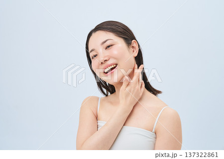 しっとりとした雰囲気の美容イメージ 137322861