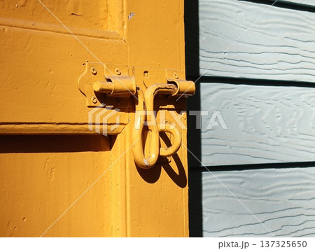Yellow Metal Lock in Sunlight Yellow Metal Lock in Sunlight 137325650