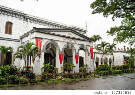 インドネシアボゴール駅の歴史的駅舎/オランダ統治時代の面影を残す鉄道建築 インドネシアボゴール駅の歴史的駅舎/オランダ統治時代の面影を残す鉄道建築 137325652