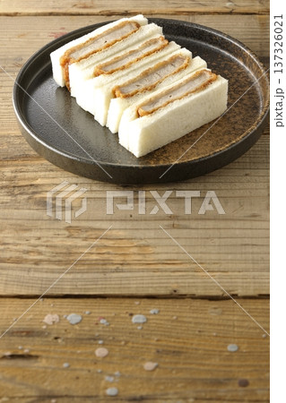 ヒレカツサンド 137326021