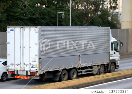 物流トラック 物流トラック 137333554